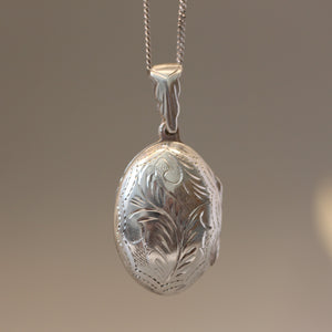 NSC - Medium puffy oval locket