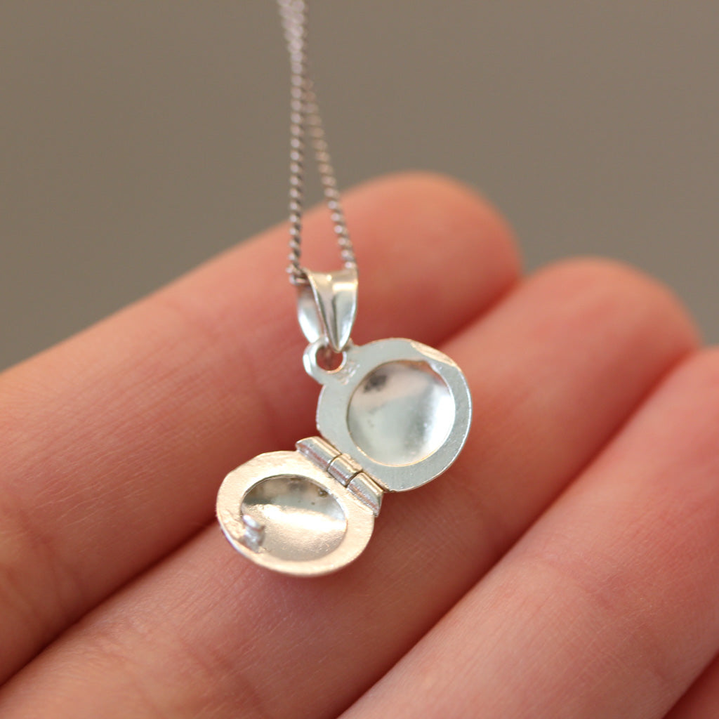 Mini round locket