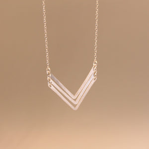 Jessica DeCarlo - Small triple chevron necklace in silver