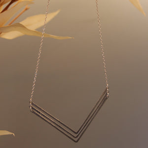 Jessica DeCarlo - Large triple chevron necklace in silver