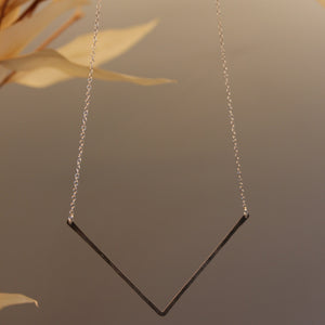 Jessica Decarlo - Large chevron necklace in silver