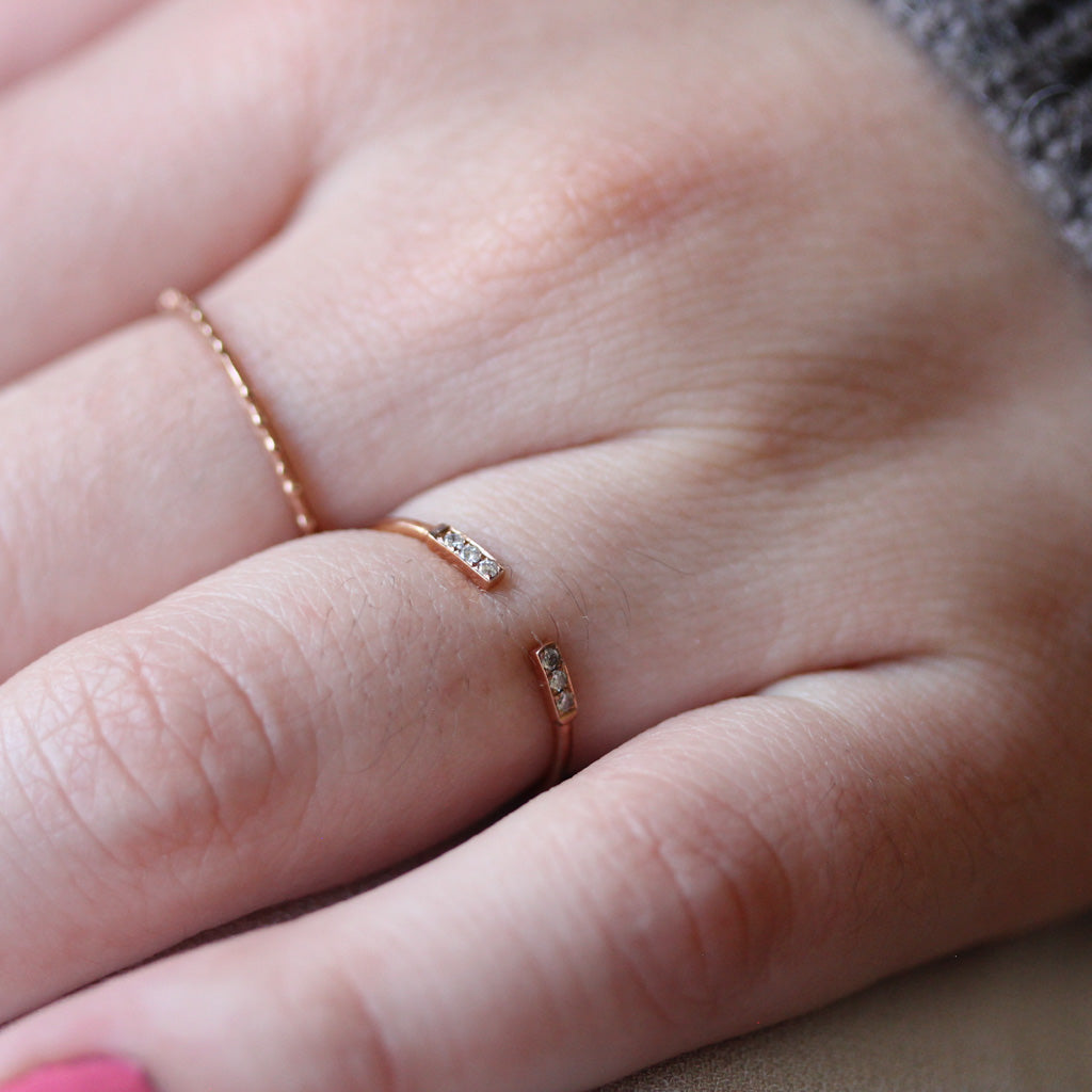 NFC - Double bar open ring