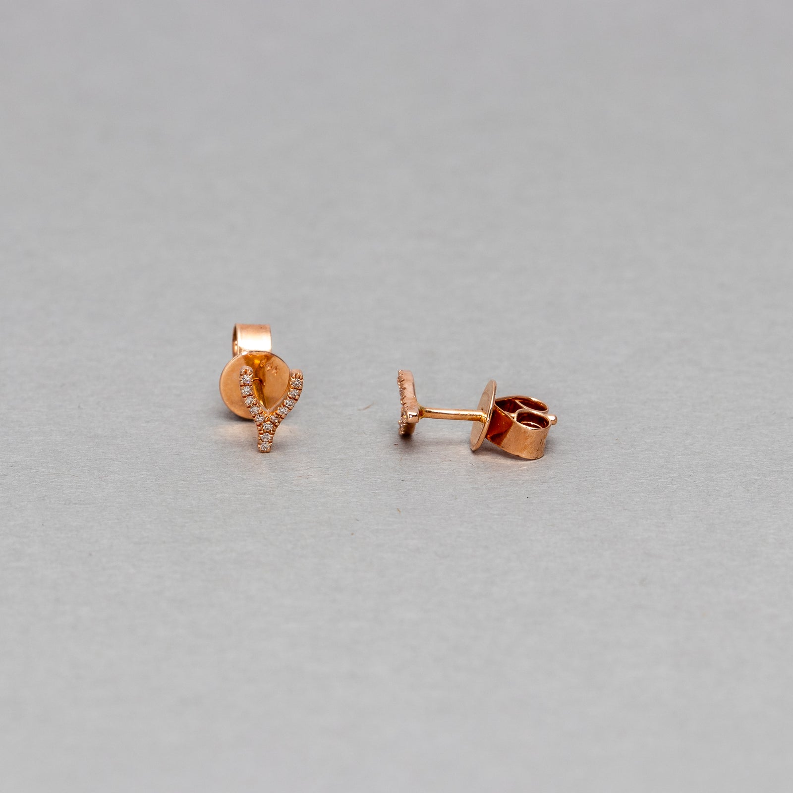 Small Wishbone stud earrings