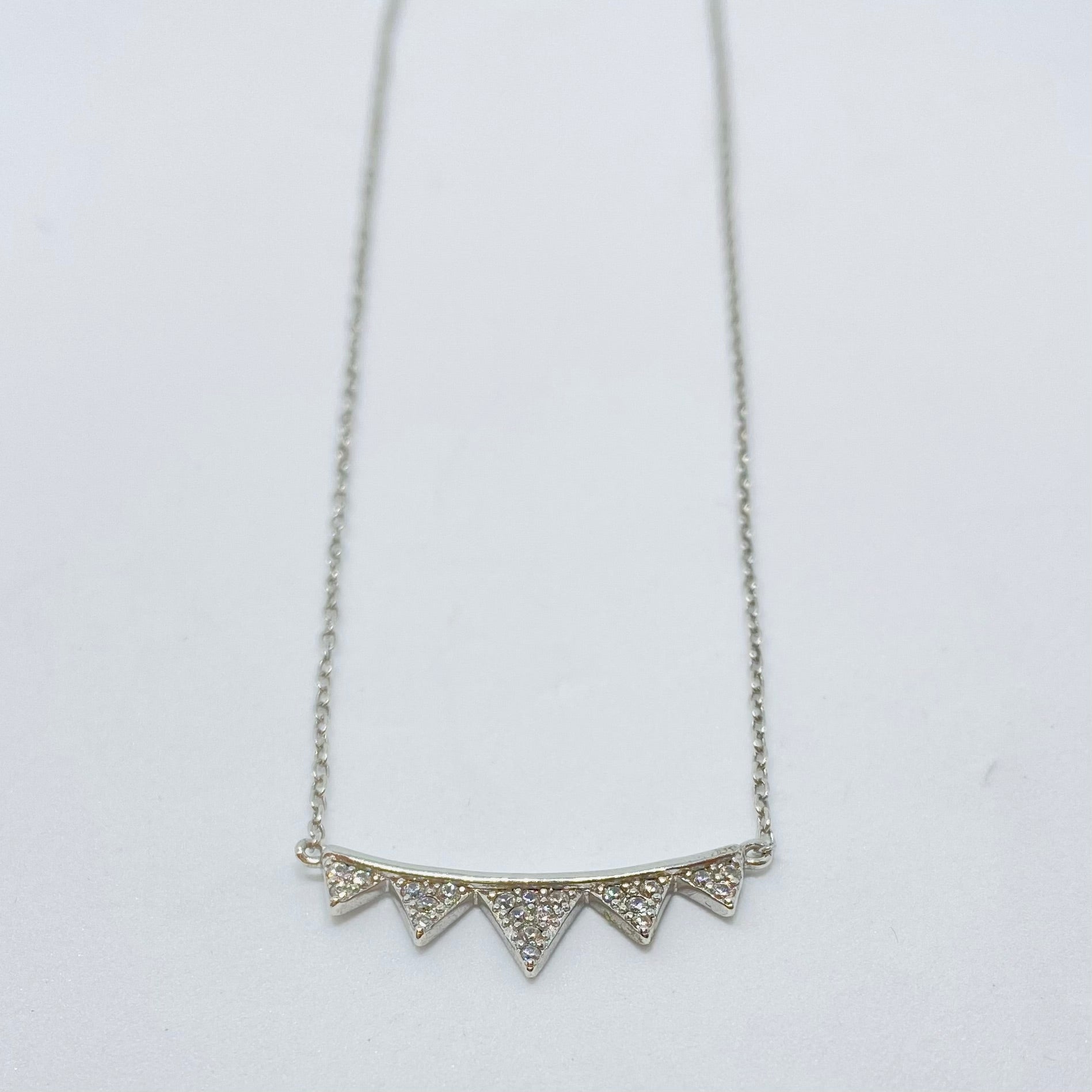 NSC - Curved bar triangle drop necklace