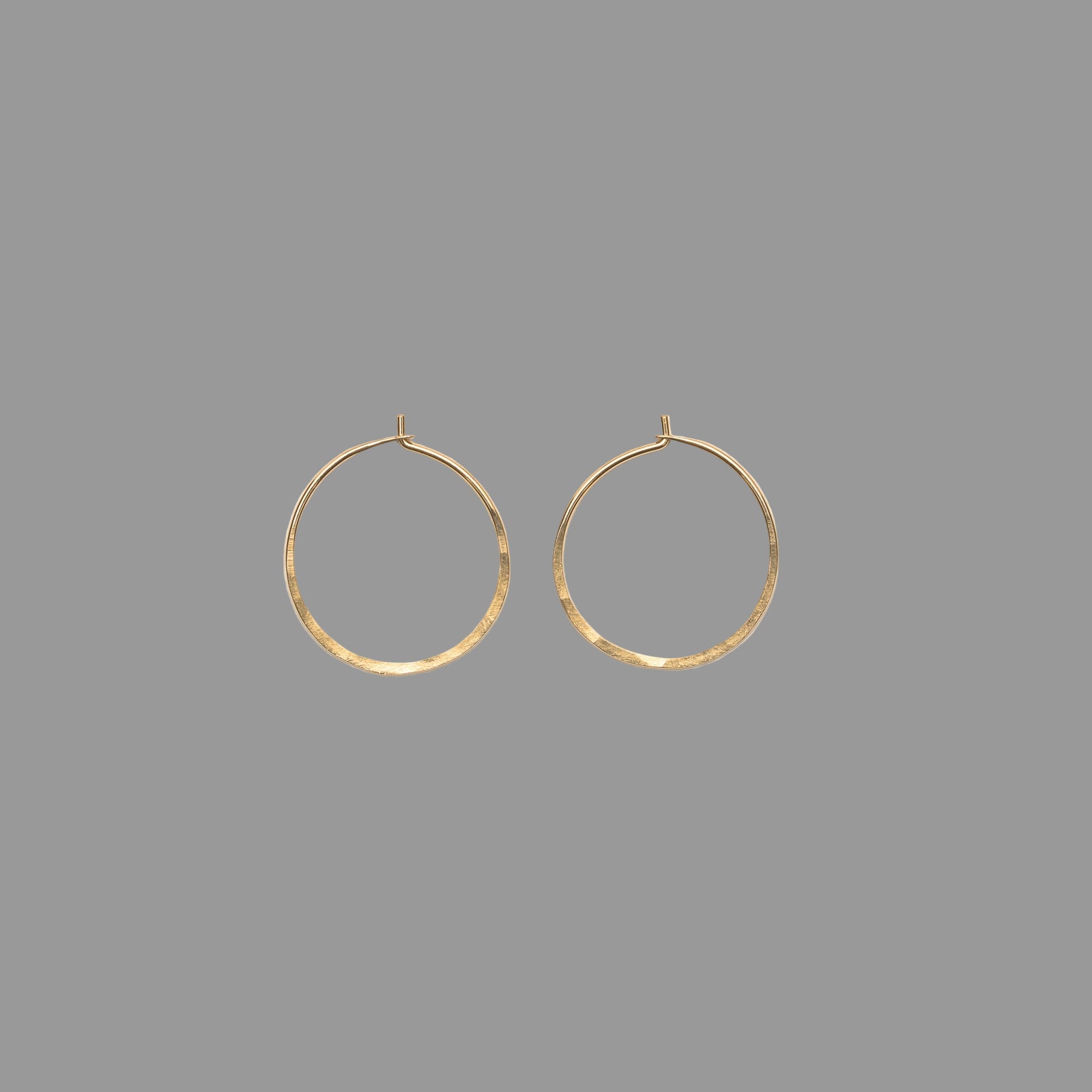 Small Hammered Hoops