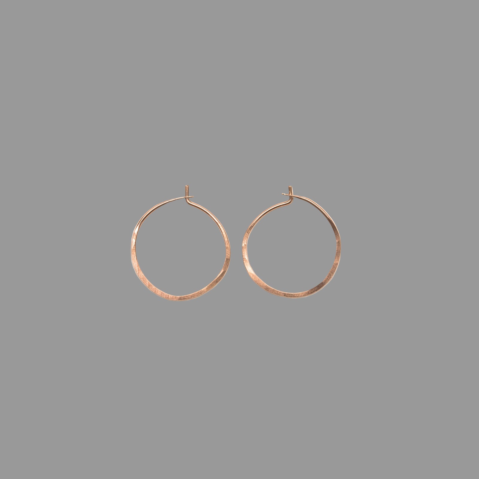 Small Hammered Hoops