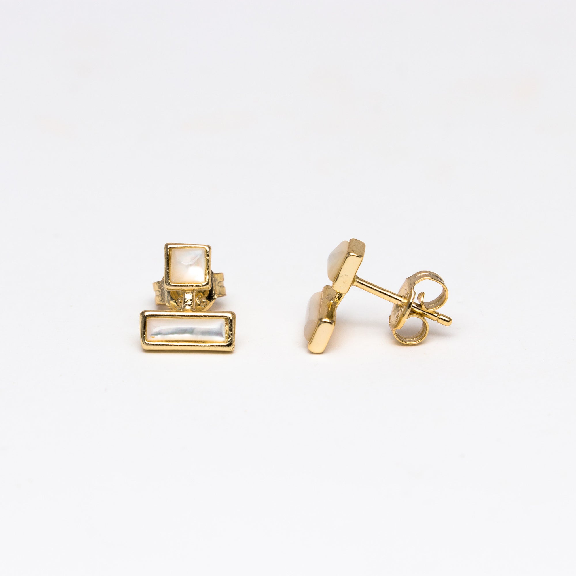 NSC - Mother of pearl stud earrings