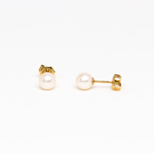 NFC - Fresh Water Pearl in Yellow Gold