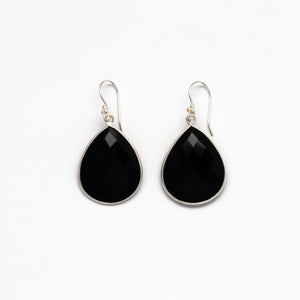 Lhamo - Teardrop earrings in silver