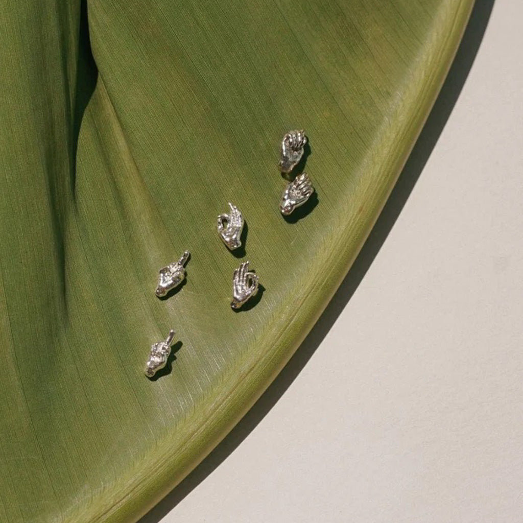 Satomi studio - Figa studs